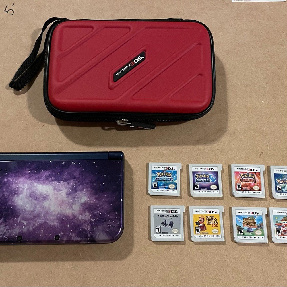 Nintendo 3DS XL in Galaxy Bundle